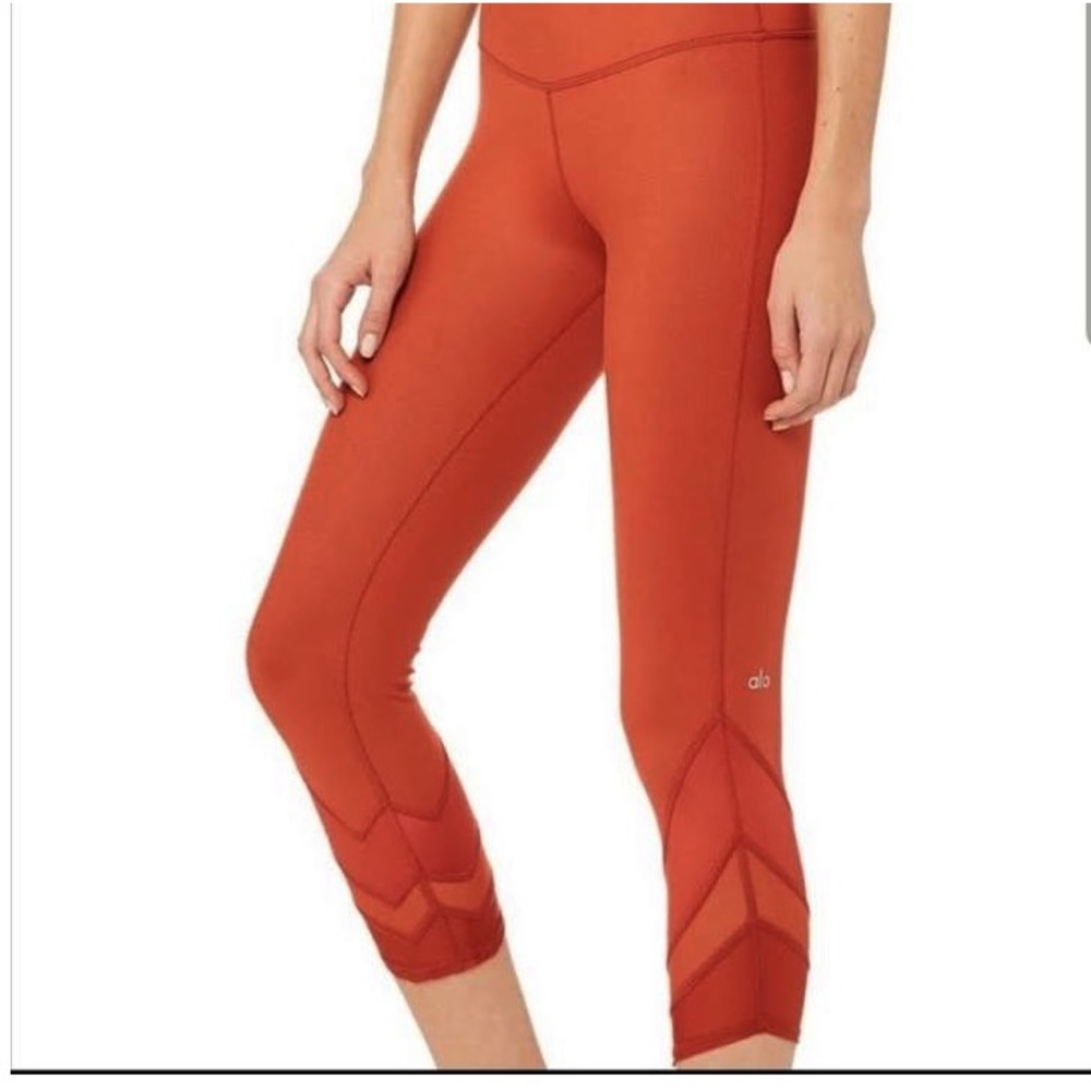 Alo Yoga Edge cropped leggings orange